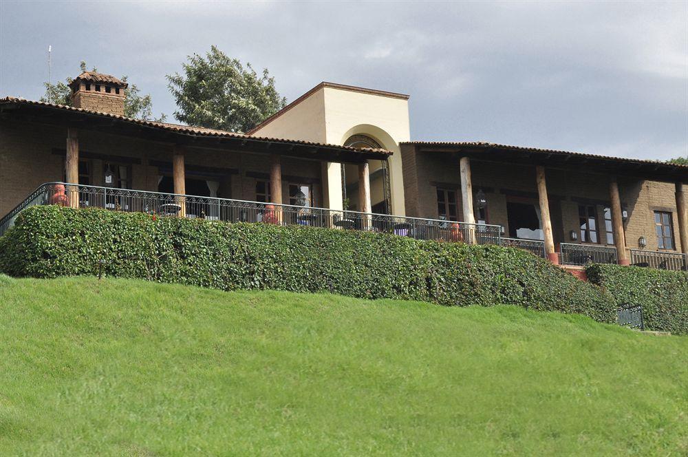 Country Club