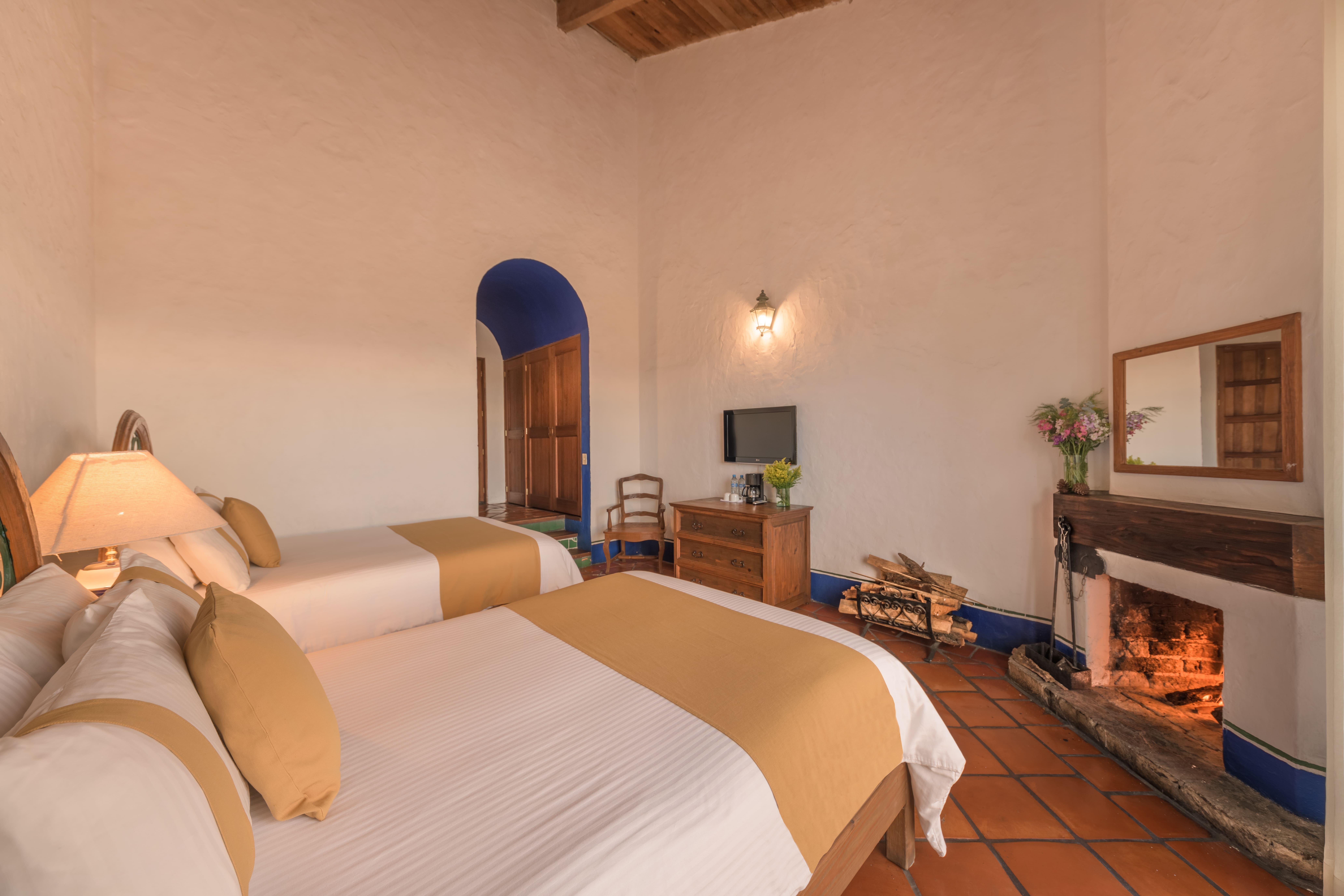 Country Club Hotel 5*